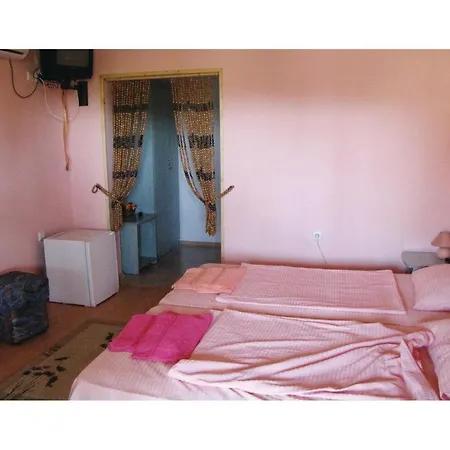 Prázdninový dům Holiday Opalchenska St *