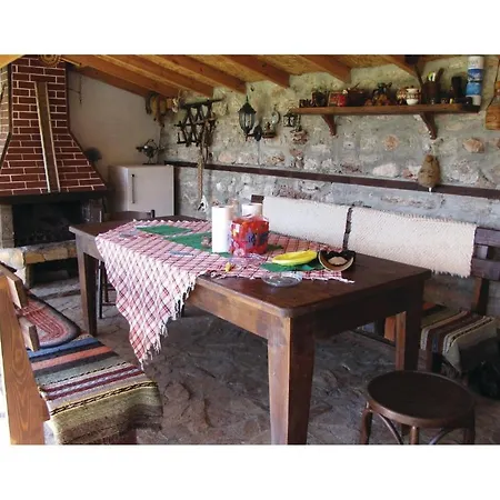 Holiday Opalchenska St * Šabla